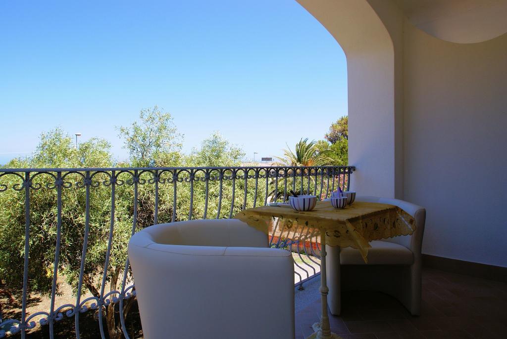 Hotel La Tartaruga Bianca Valledoria  Esterno foto